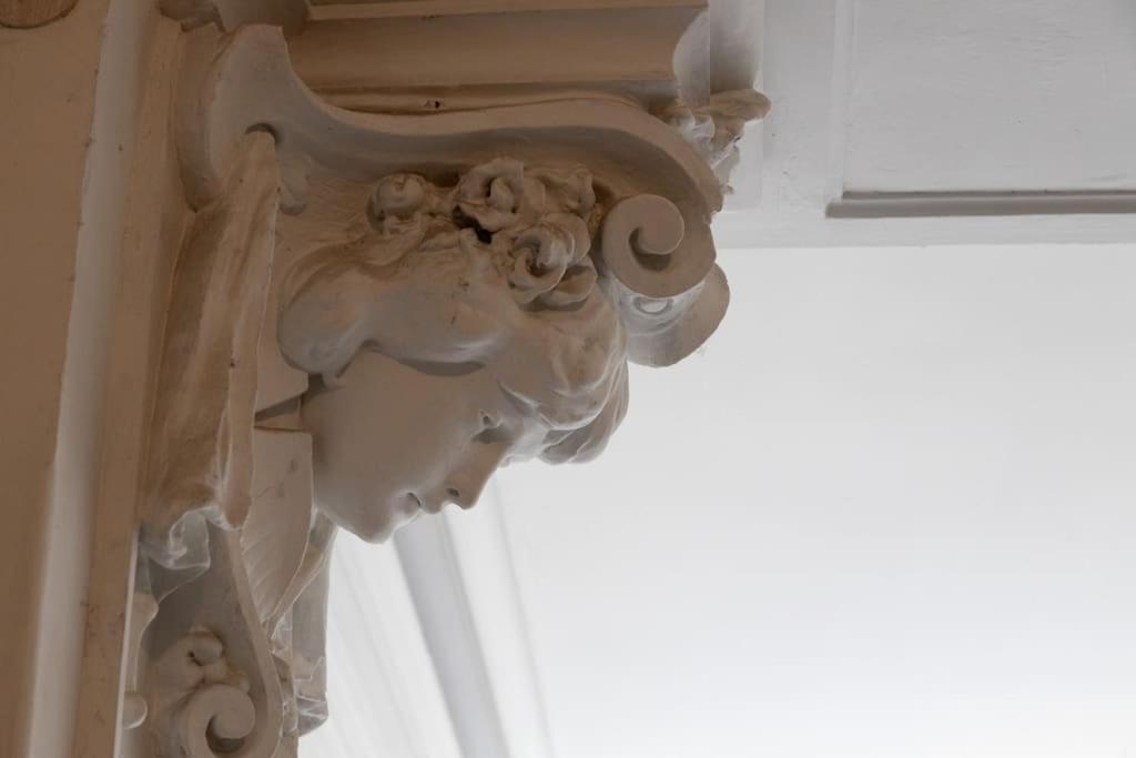 Casa Cereria - Apartment With Parking Trieste Bagian luar foto